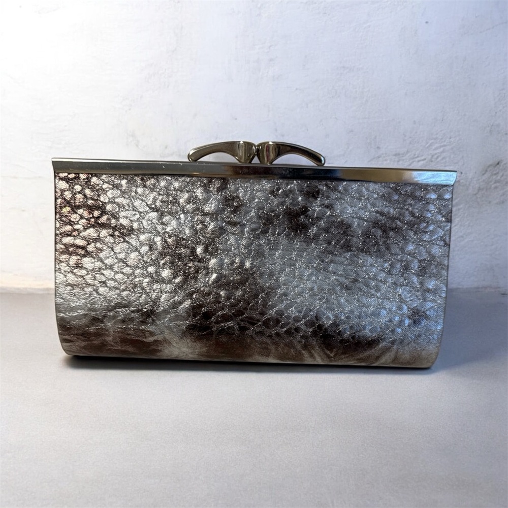 Marble print clutch